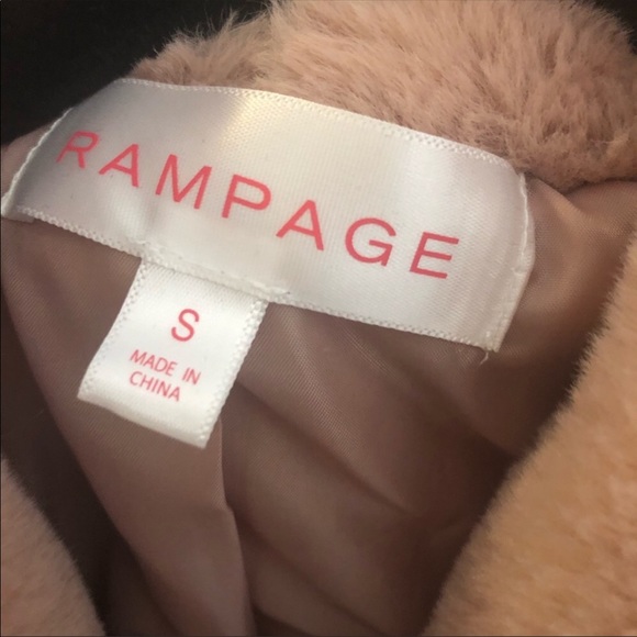 Like New Rampage Faux Fur Jacket - Picture 6 of 6